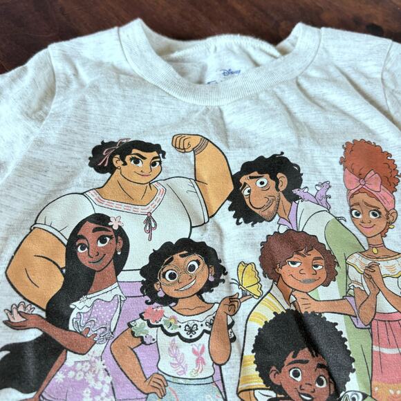 Disney Encanto Girls 18 Month Graphic Tee Shirt - Picture 4 of 4